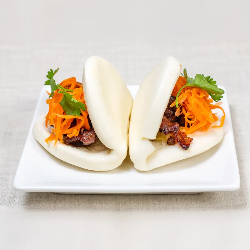Bao Buns with Pork · Bánh Bao Kẹp Thịt (2)